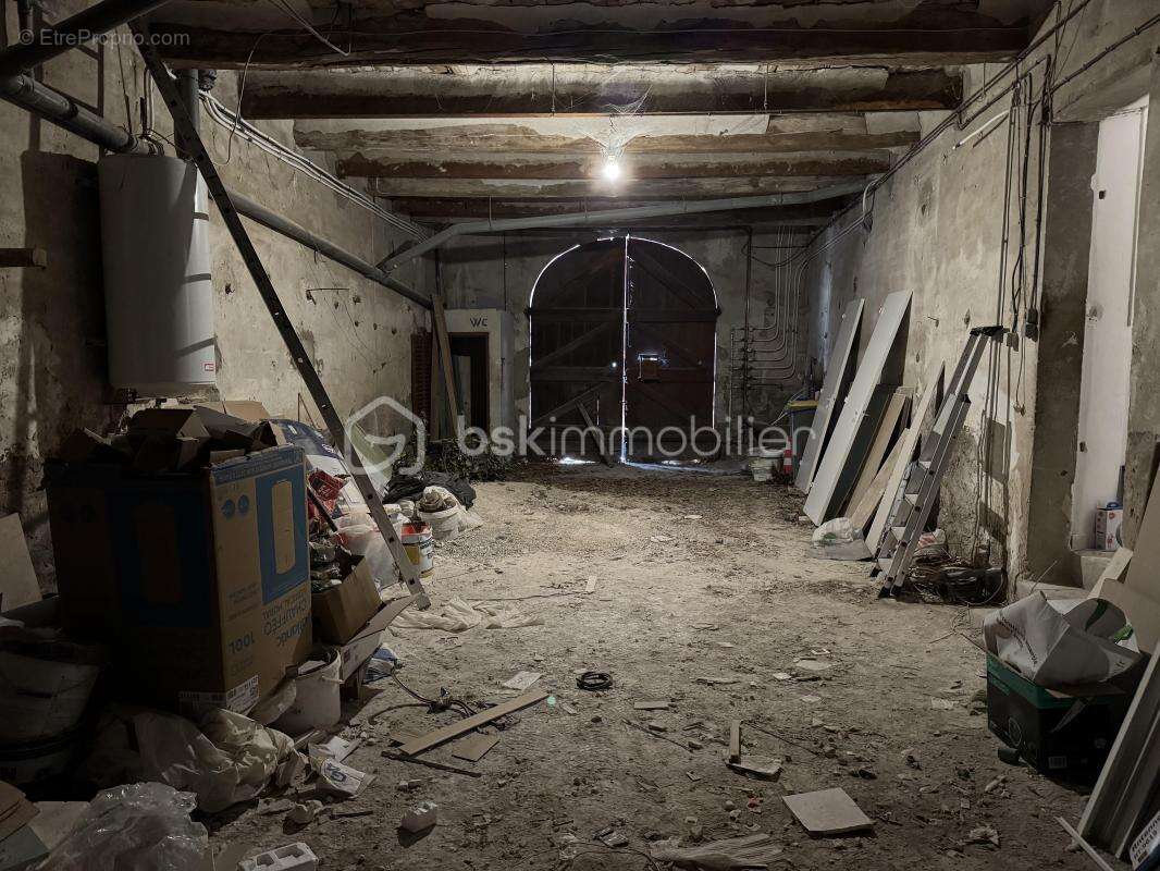 Appartement à BESSE-SUR-ISSOLE