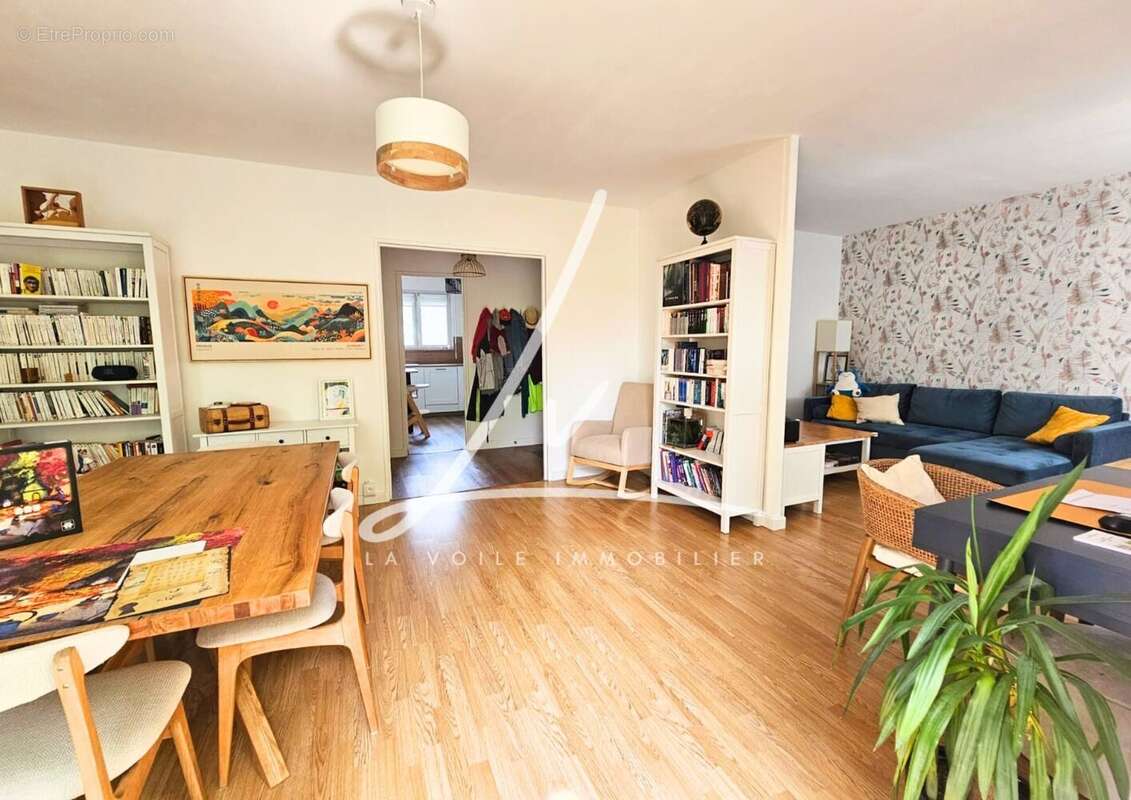 Appartement 85 m² à Caen  - photo 2