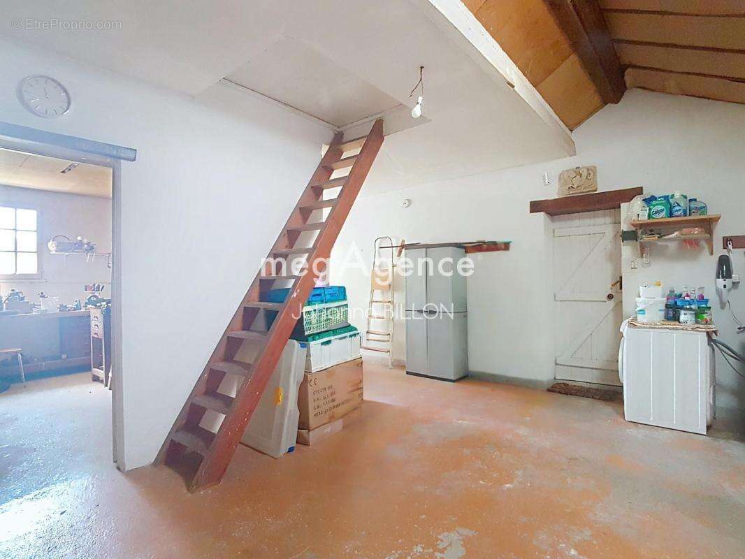 Belle maison familiale avec vie de plain-pied et toiture en ardoise naturelle !! - photo 17