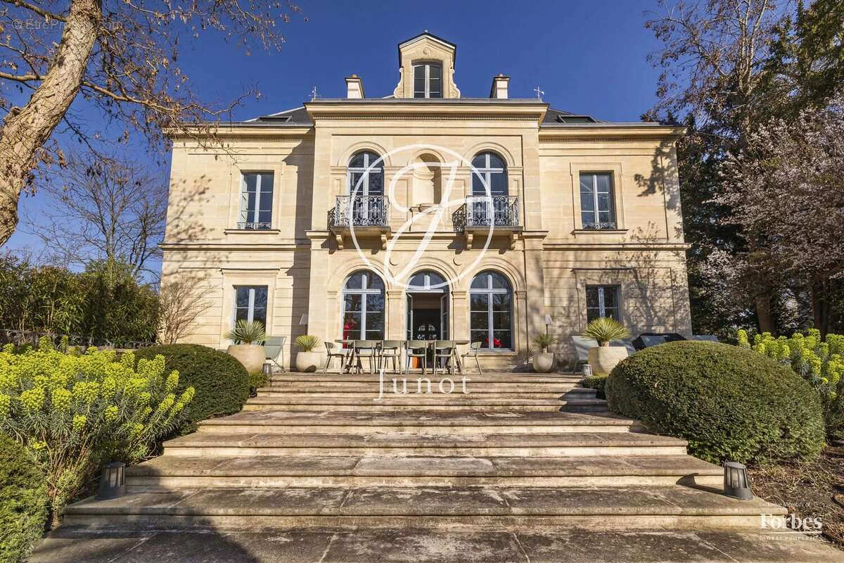 Maison à CROISSY-SUR-SEINE