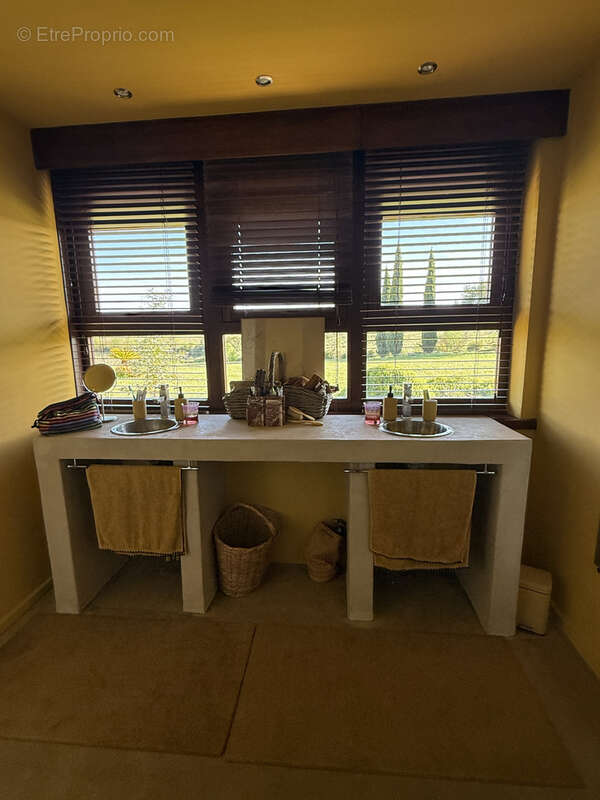 Maison à COUFFOULENS