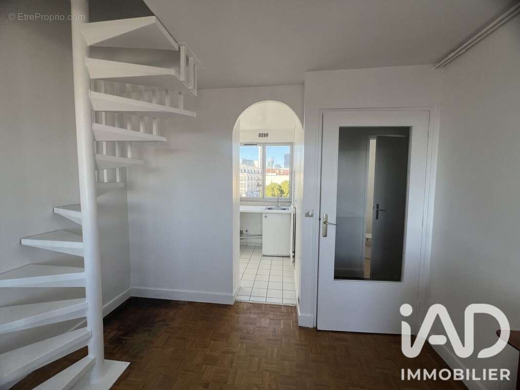 Photo 2 - Appartement à PUTEAUX