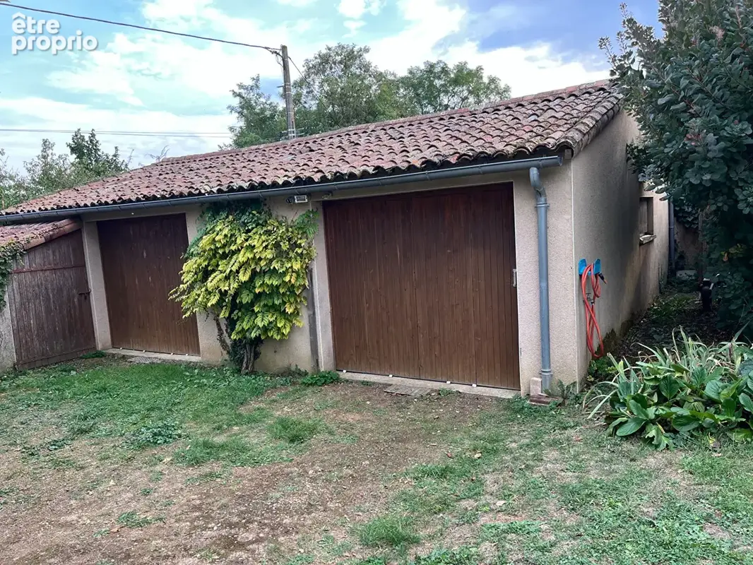 SAINT-BENOÎT - Maison 168 m², 5 chambres, terrain 3 095 m² - photo 6