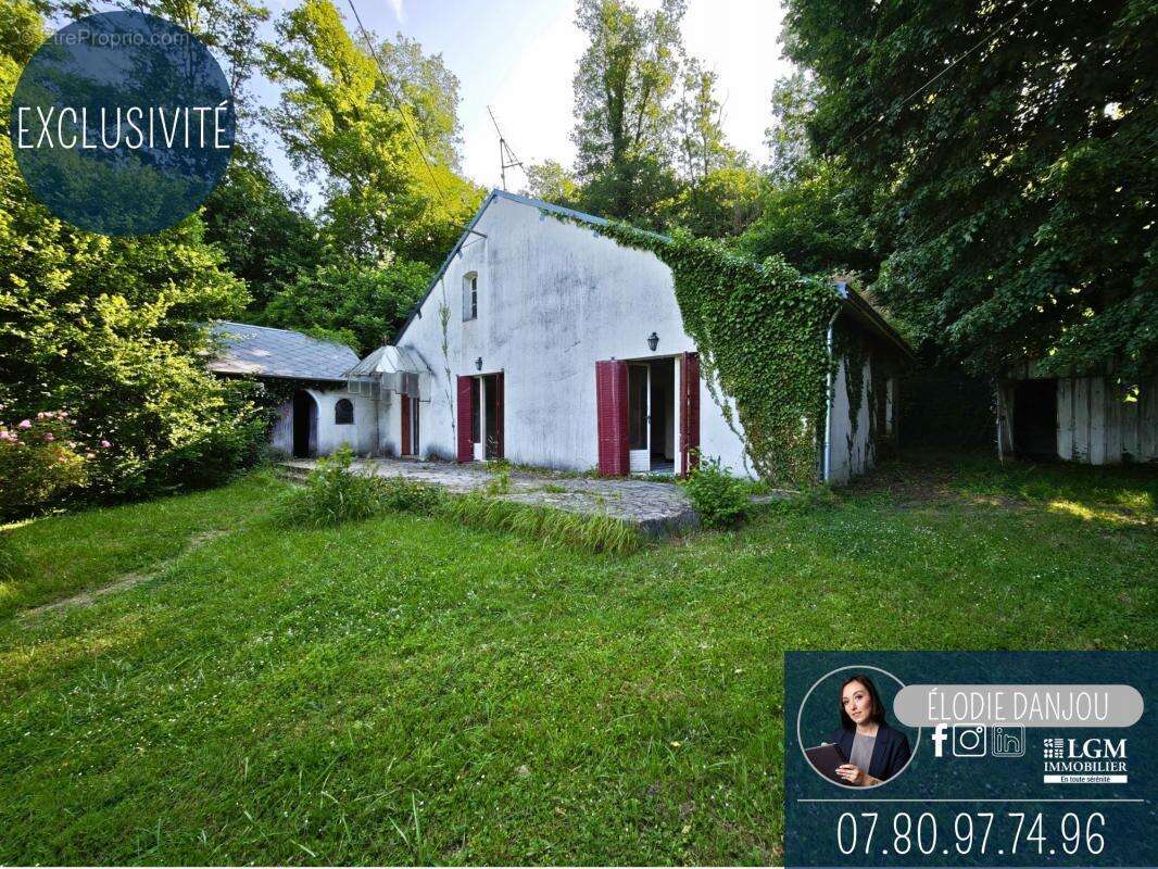 Maison à SARGE-SUR-BRAYE