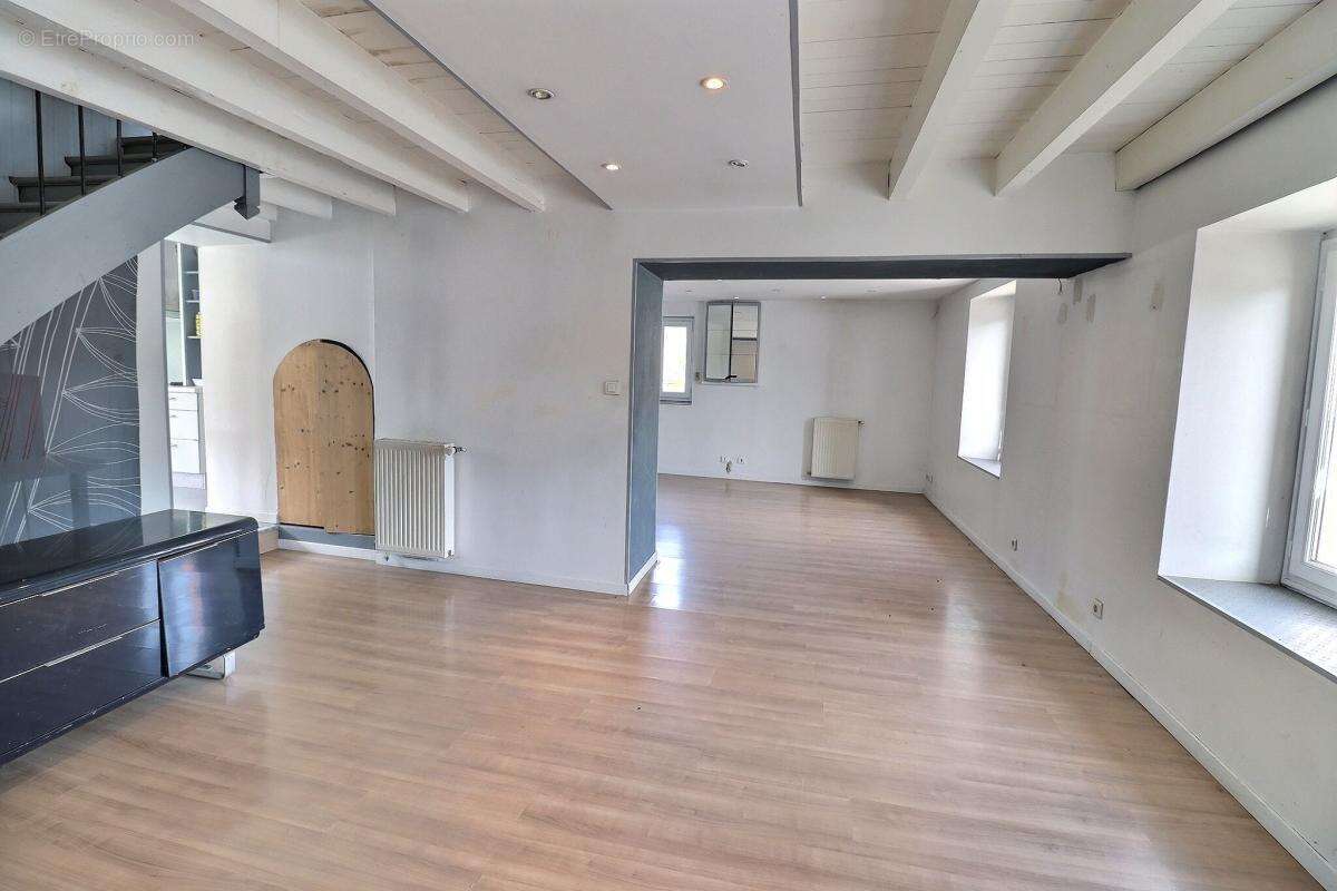 Maison à CHIRENS