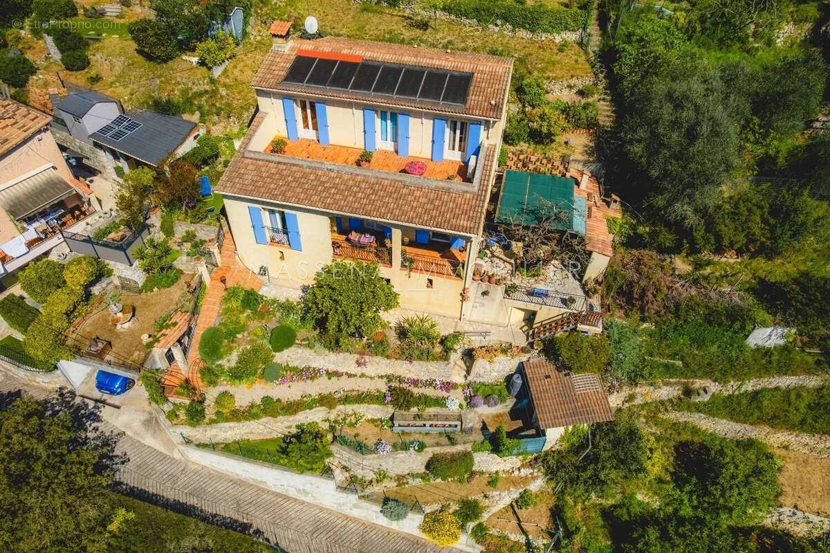 Maison à SAINT-ANDRE-DE-LA-ROCHE