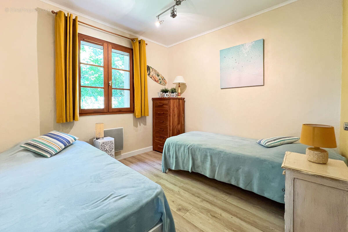 Maison à COLLOBRIERES