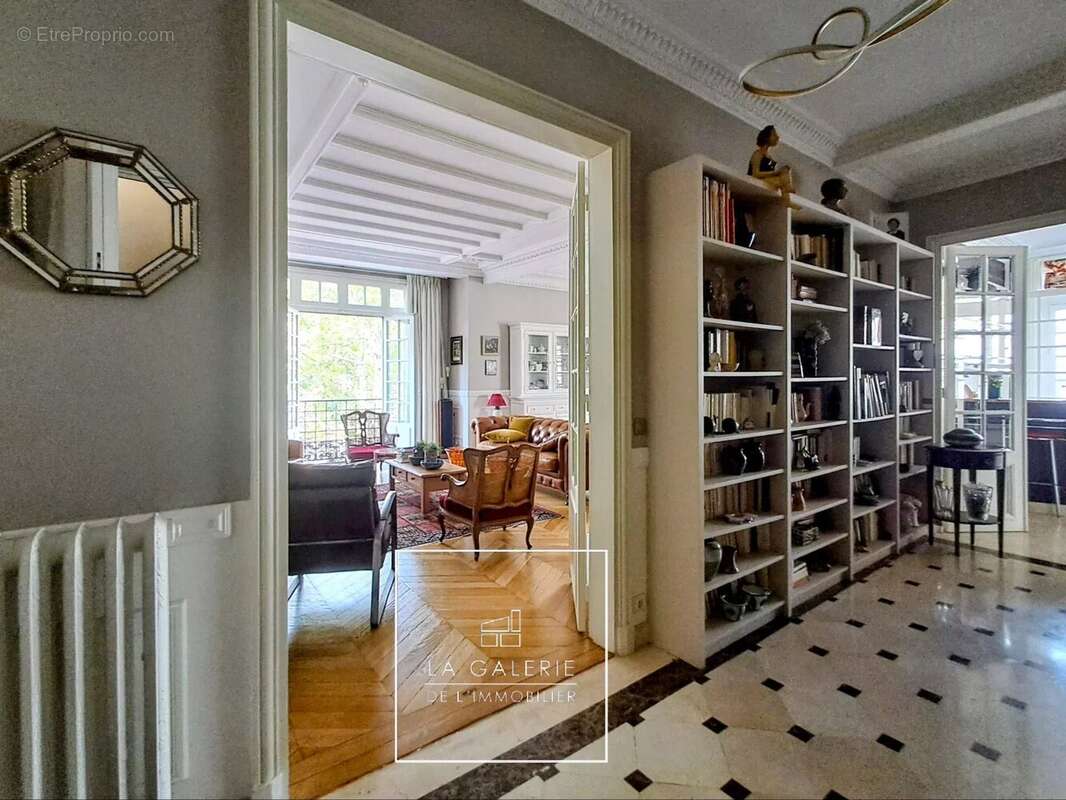 Très bel appartement familial de 145m2 au coeur du 12ème arrondissement, proche de tous les commerces et transports - photo 13
