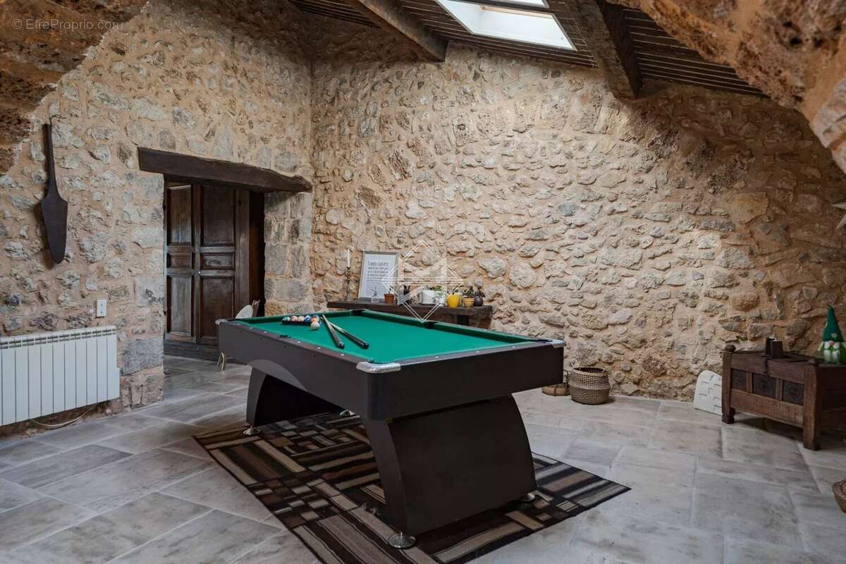 Maison à MONTAUROUX