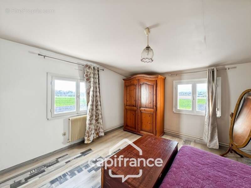 Maison à BOUGE-CHAMBALUD