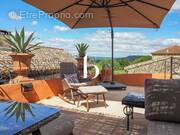 Maison à SAINT-LAURENT-DE-CARNOLS