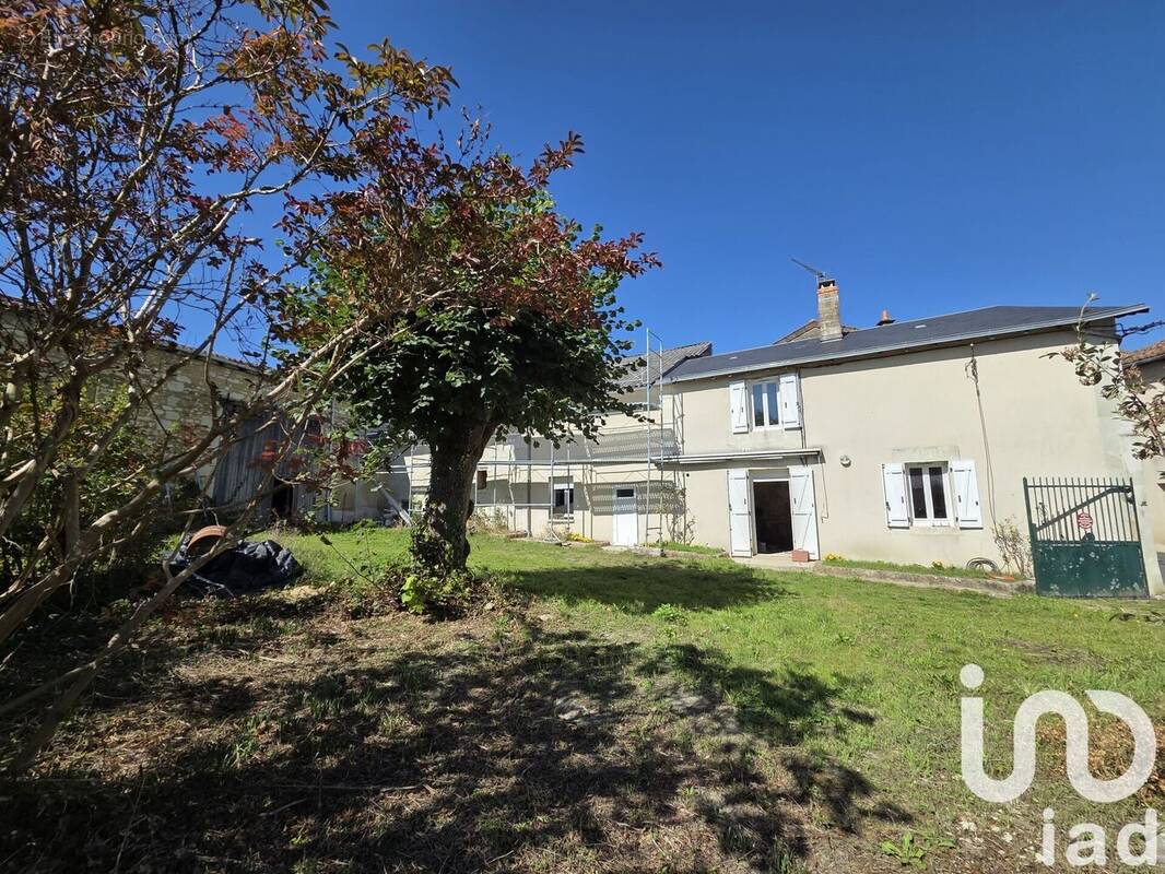 Photo 1 - Maison à MARIGNY-BRIZAY