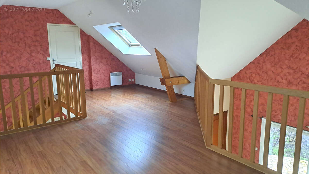 Maison à JUIGNE-SUR-LOIRE