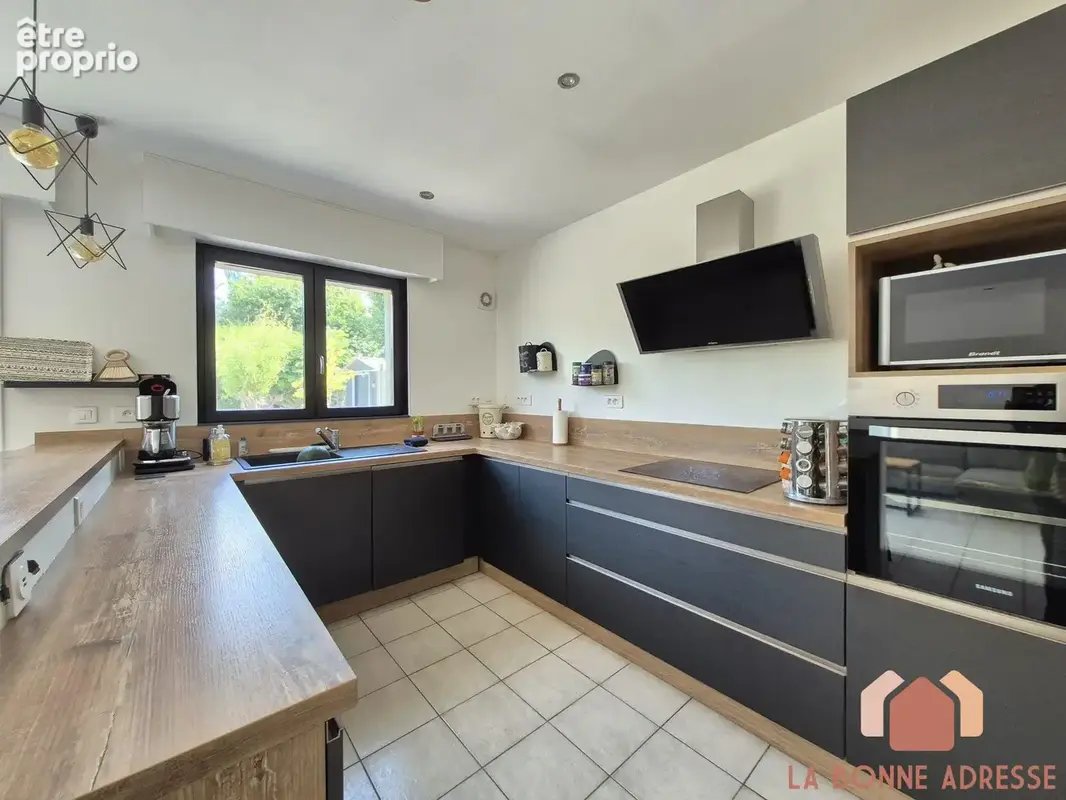 Maison 91 m² à Wattrelos  - photo 8
