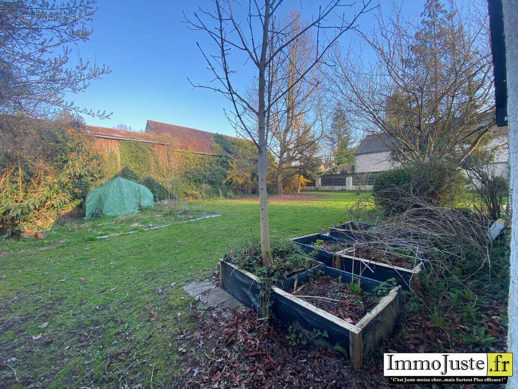 Maison à SAINT-REMY-L&#039;HONORE