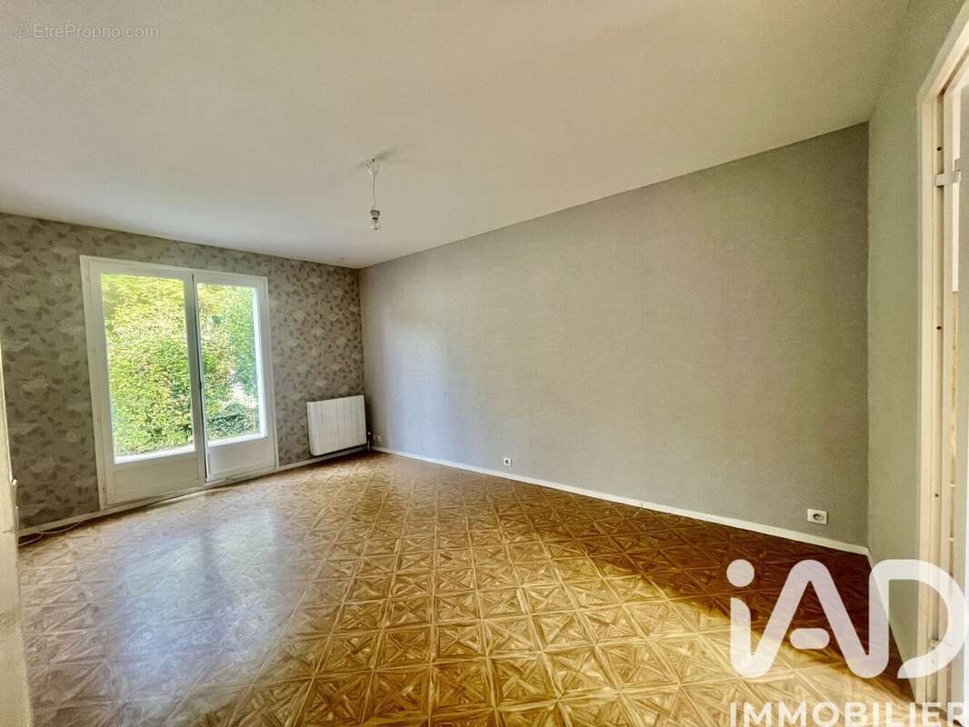 Photo 7 - Maison à MONTCOURT-FROMONVILLE