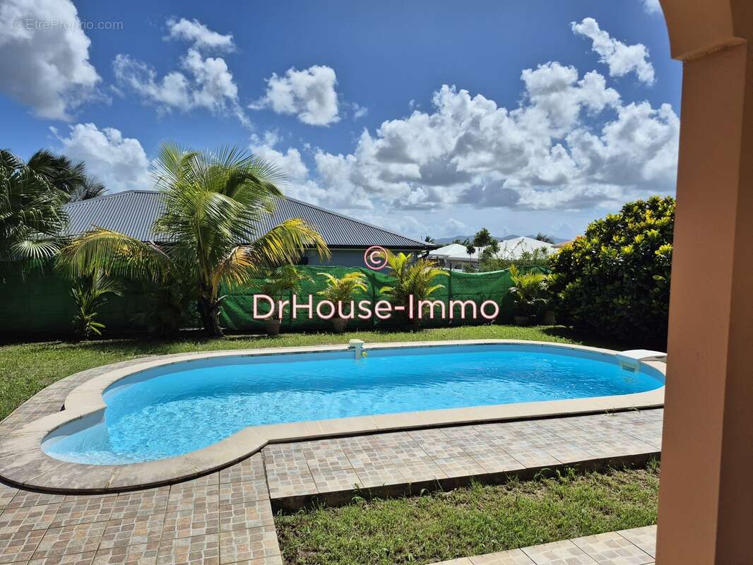 Maison à LE LAMENTIN