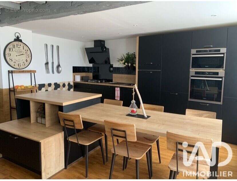 Maison 128 m² à Gond-Pontouvre  - photo 2