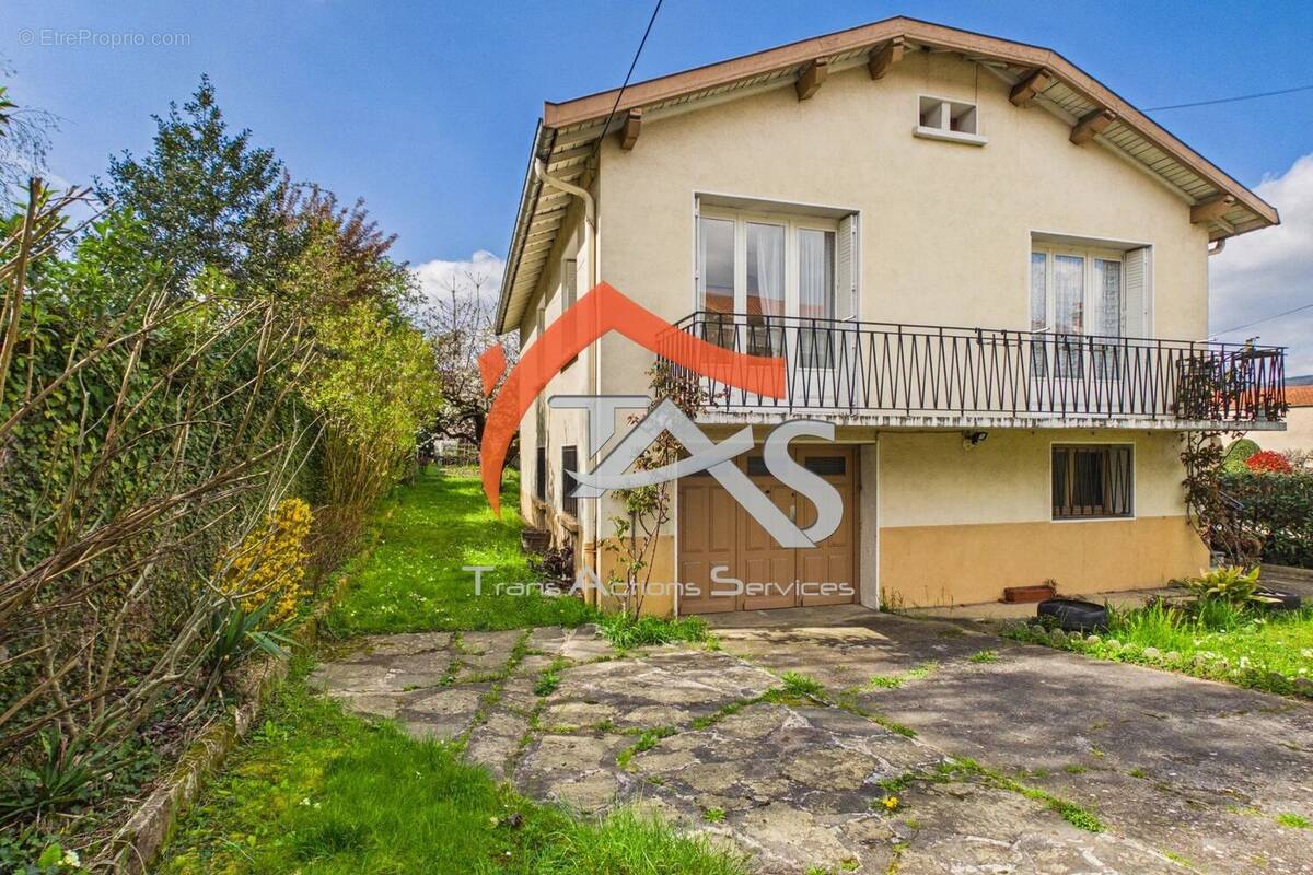 Maison à LA GRAND-CROIX