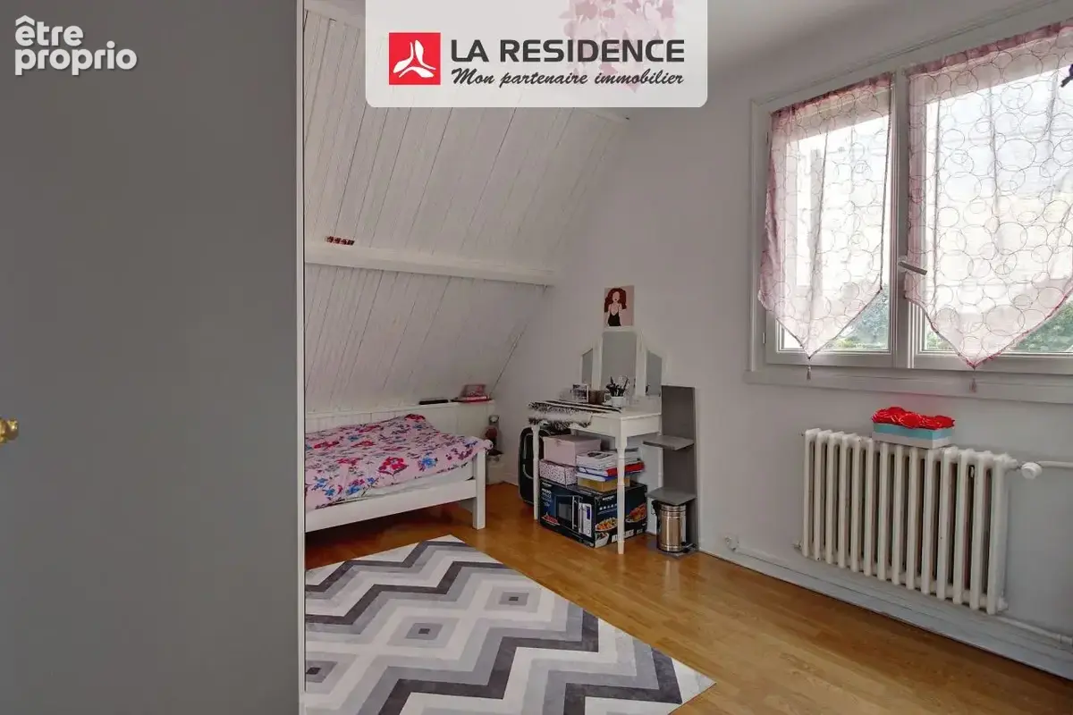Maison 6 pièces 132 m² à vendre à Saint-Etienne-Du-Rouvray (76800) - photo 5