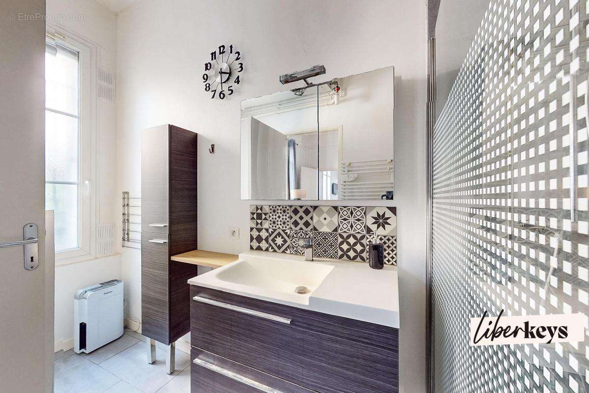 Appartement à PARIS-12E