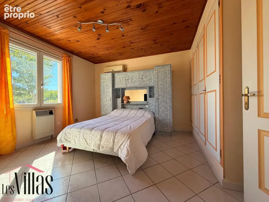 Maison familiale avec piscine et grand garage - photo 11