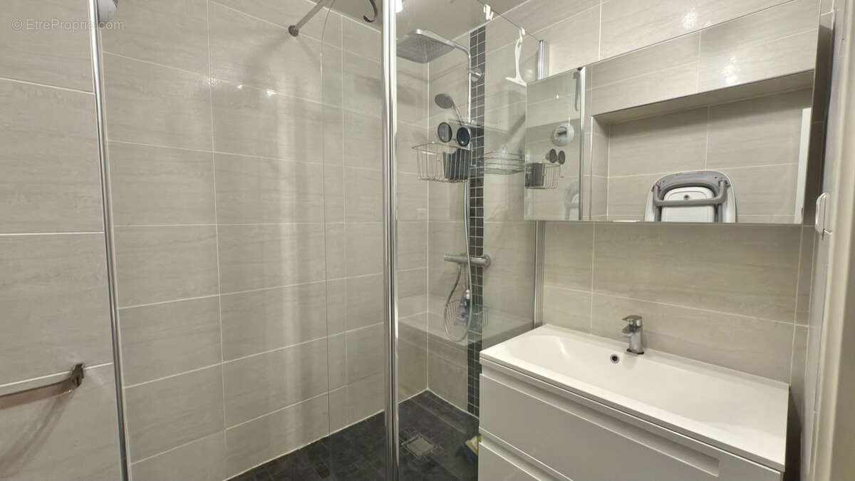 Appartement à SAINT-GRATIEN