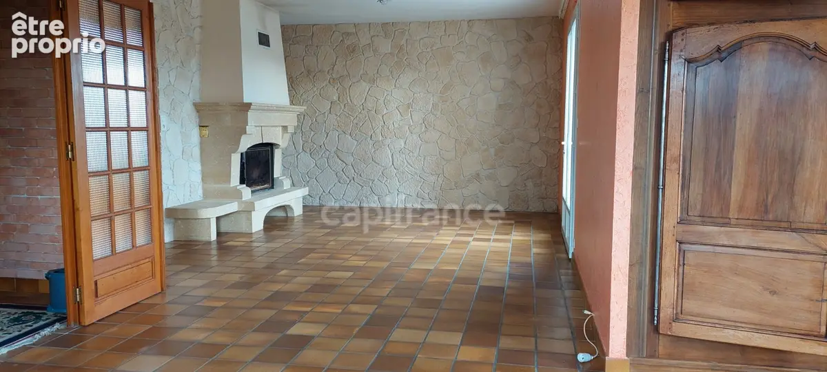 Maison à vendre 6 pièces et grande véranda à Fontenay le Comte (85) - photo 7