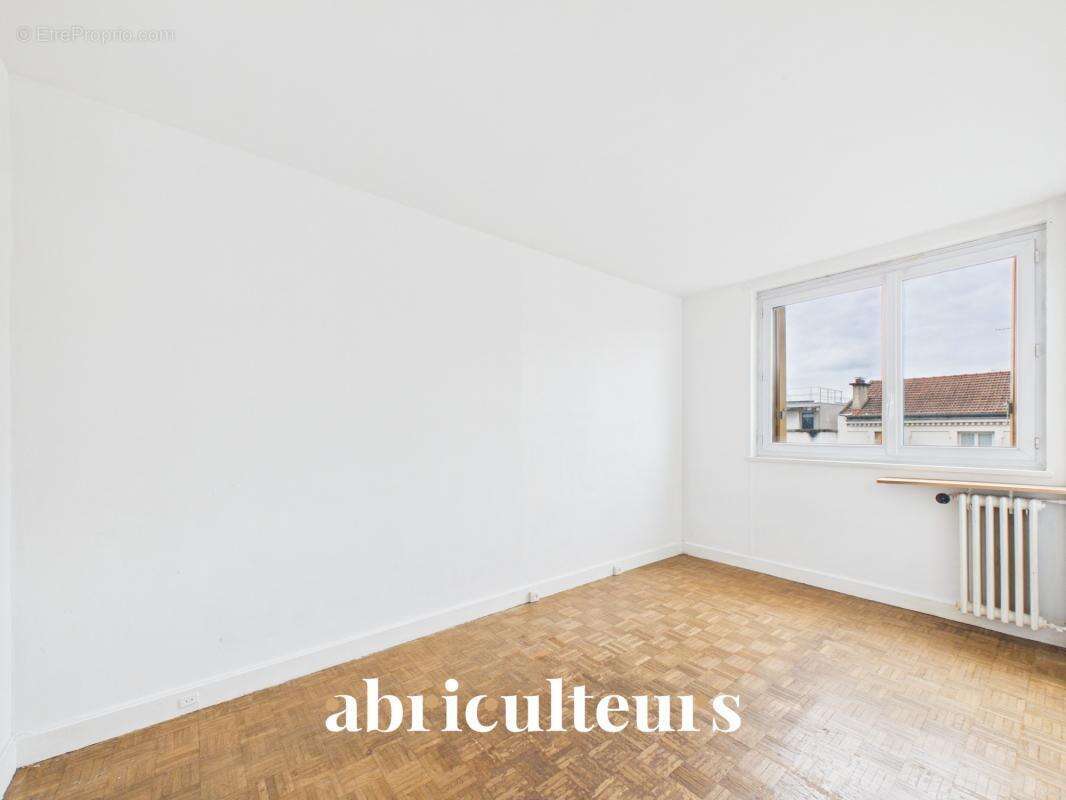 Excellent potentiel pour ce 3 pièces plein sud en vente à Montreuil (93100) - photo 9