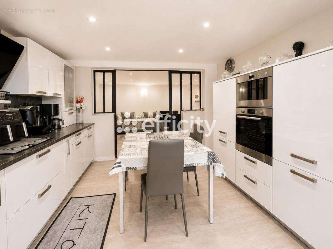 Maison 180 m² à Montgeron  - photo 37