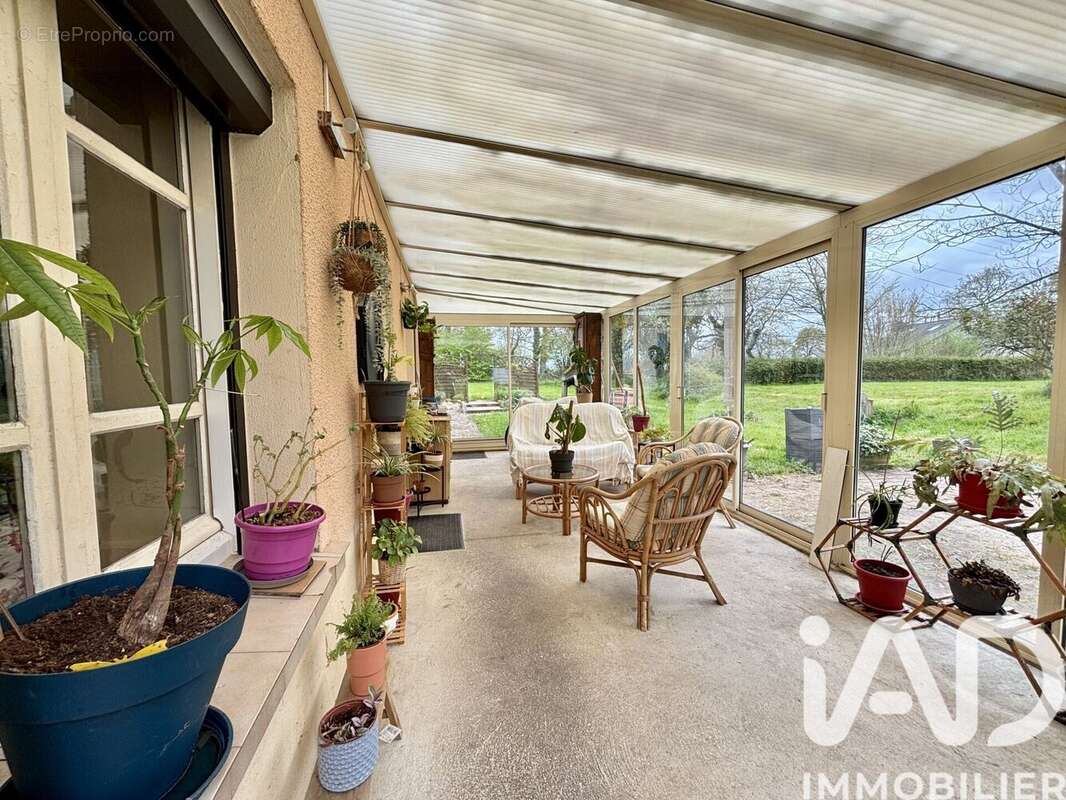 Photo 3 - Maison à SAINT-MEEN-LE-GRAND