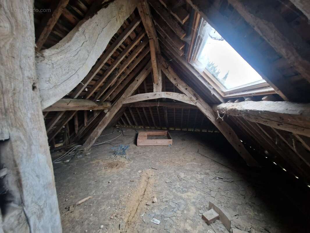 Maison à FOLLEVILLE