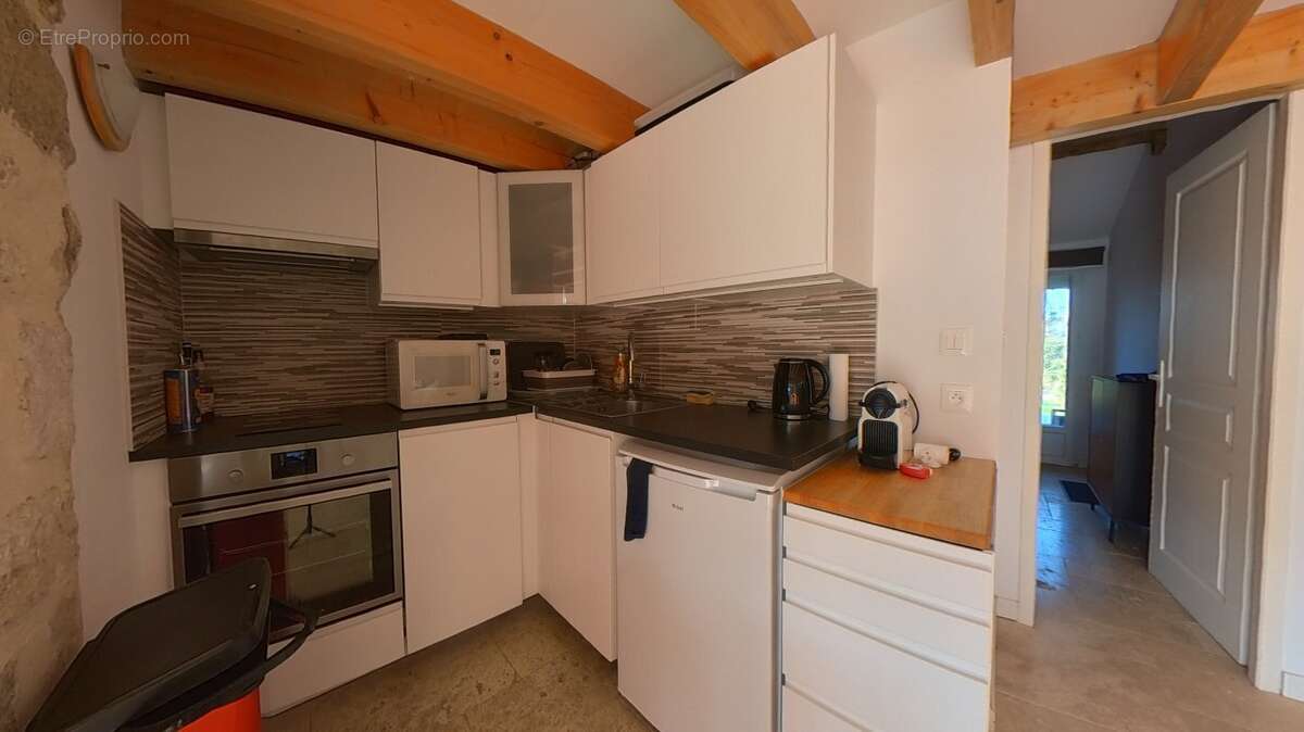 Appartement à ALIGNAN-DU-VENT