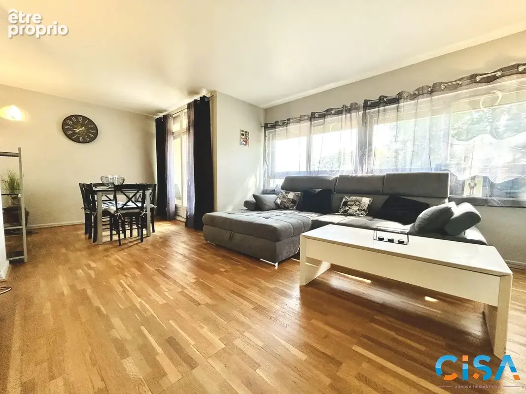 Appartement 4 pièces 70 m² à vendre à Champagne-Sur-Oise (95660) - photo 2
