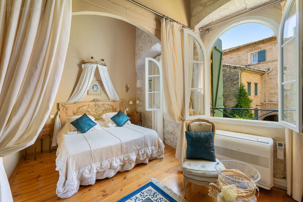 Château médiéval XII e Siecle rénové entre mer et Montagne avec vue  en 360 degrés sur la vallée verdoyante - photo 29