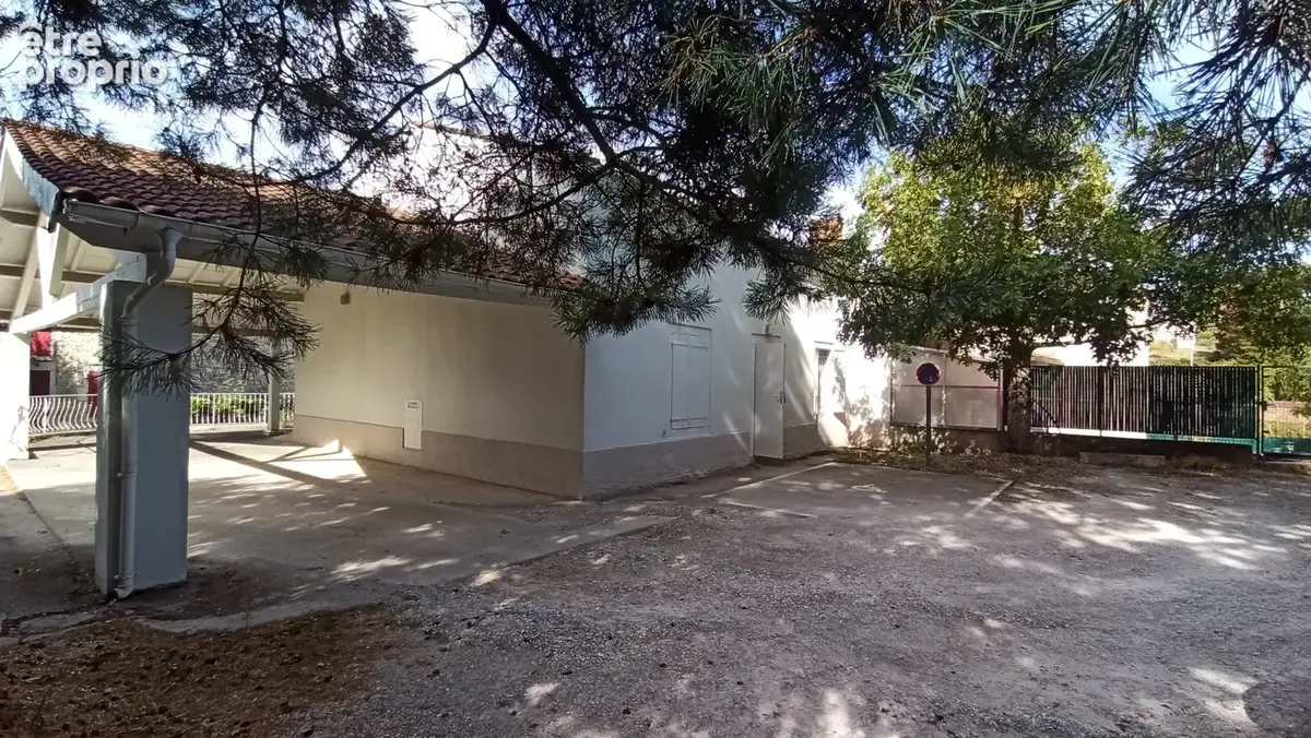 Local commercial ou habitation - photo 8