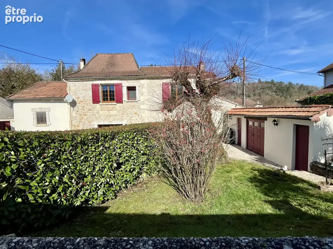 Centre Vergt   Maison de caractère avec piscine - photo 18