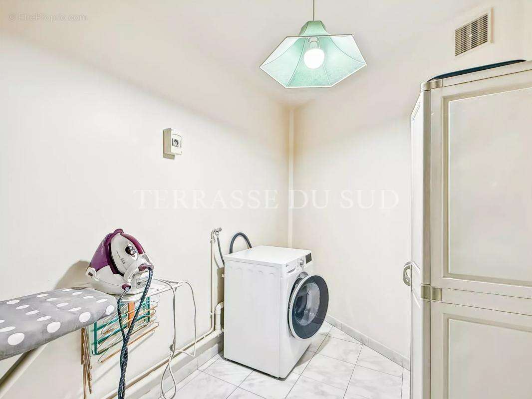 Appartement à MARSEILLE-12E