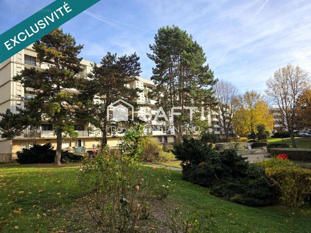 Photo 2 - Appartement à FRESNES