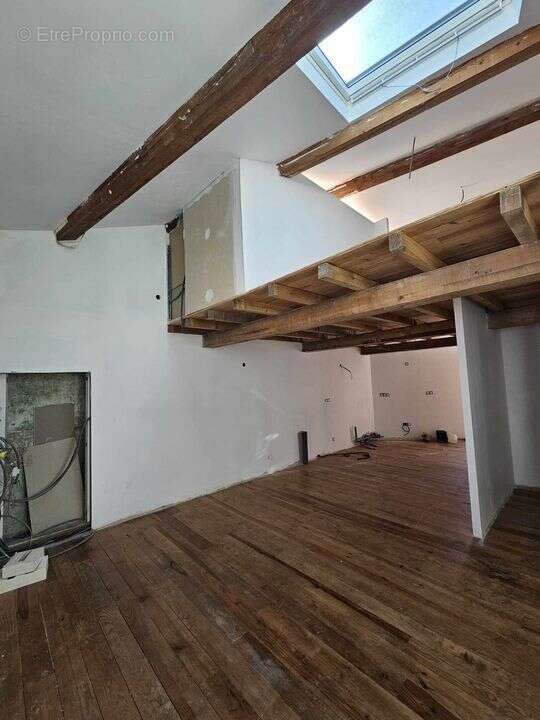 Appartement à TREBES
