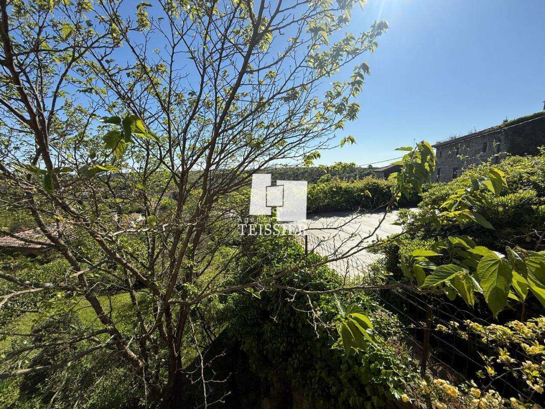 Maison à SAINT-PAUL-LE-JEUNE