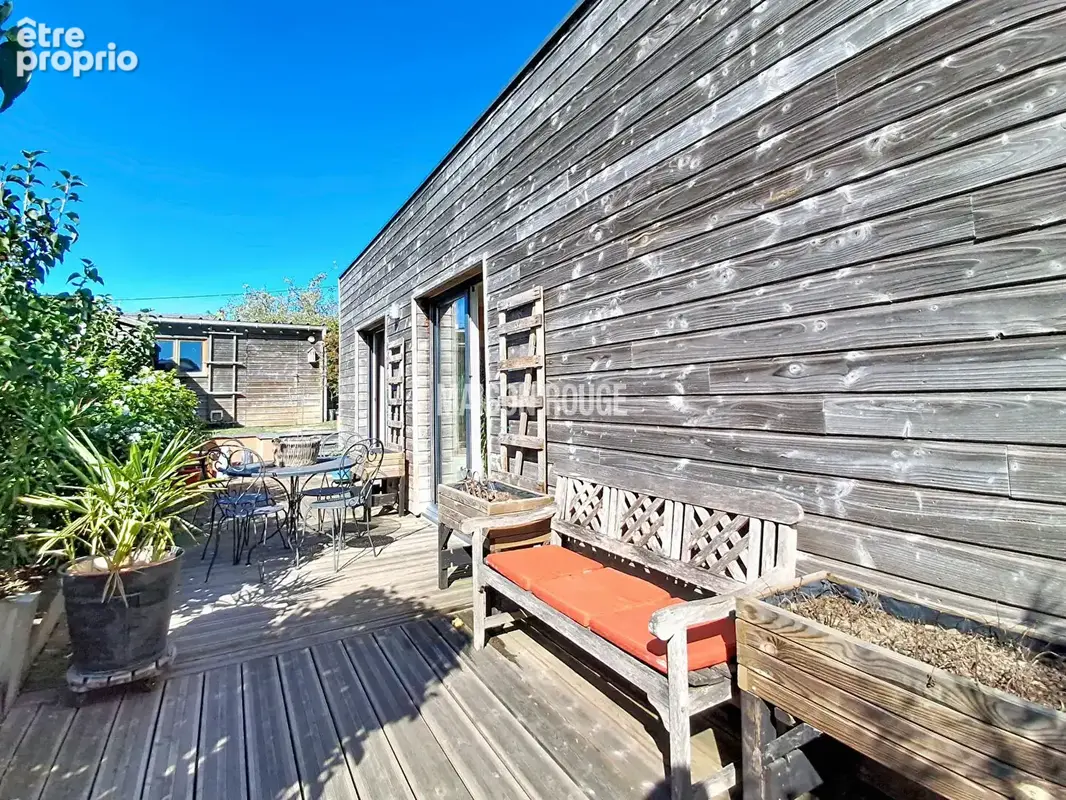 Élégante maison familiale rénovée, cinq chambres, jardin paysager - Coup de coeur assuré - LANGUEUX - photo 18