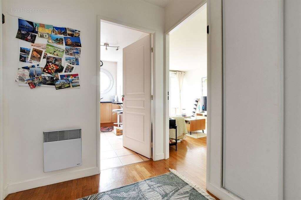 Appartement à PARIS-20E