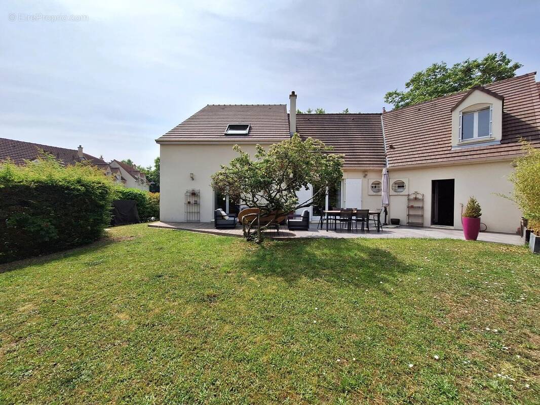 Maison à CROISSY-SUR-SEINE