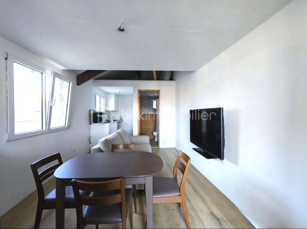 Maison à SAINT-PIERRE-LES-NEMOURS