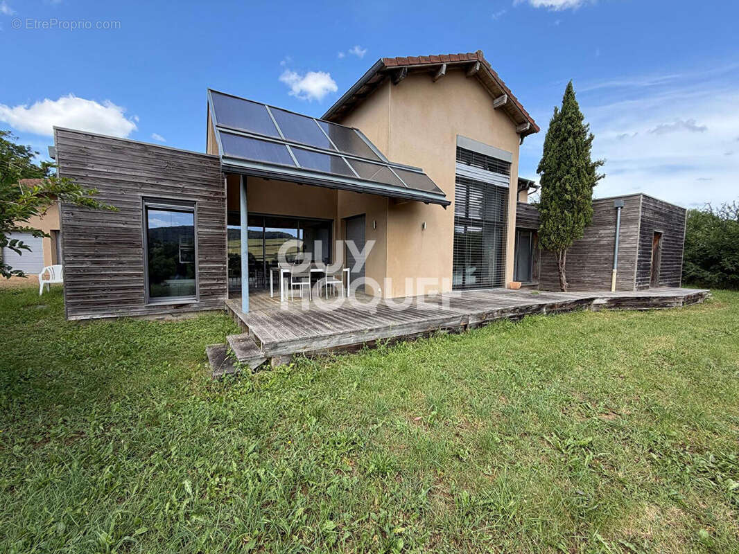 Maison d'Exception à Vendre à Sassangy - (1685) - photo 13