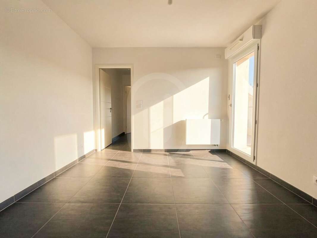 Port Marianne - T2 - Dernier étage - 28m² terrasse - photo 5