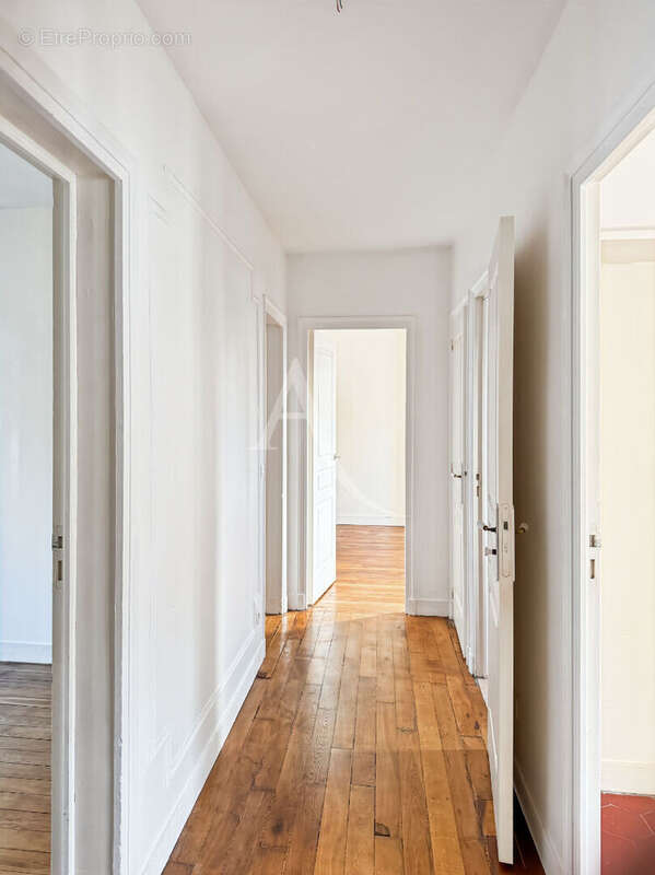 Appartement à PARIS-12E