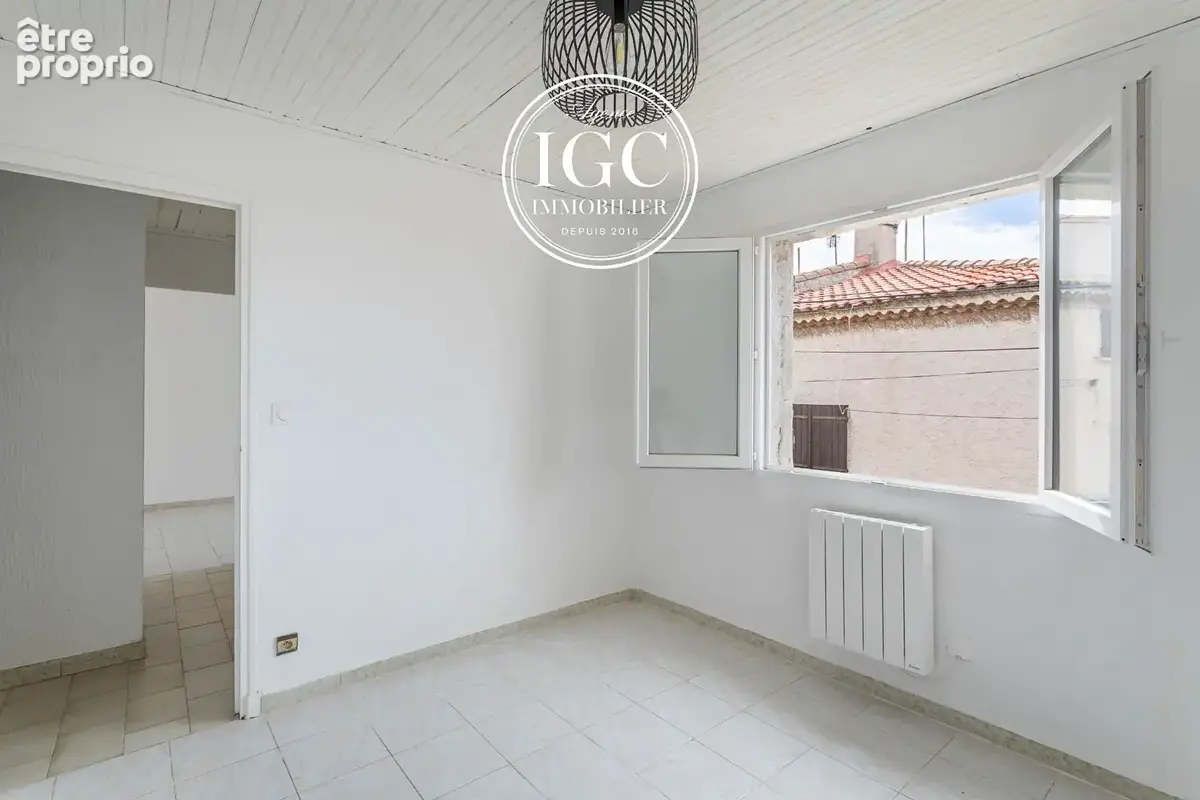LA COURONNE  Maison de village T3  73 m2  Proximité mer - photo 12