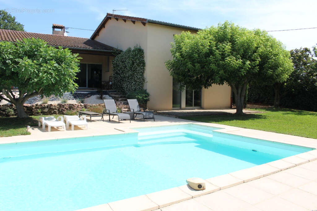 Maison à ROUSSILLON